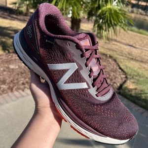 New Balance Men's 880 V9 GTX goretex running shoe size 12 shoes sneakers